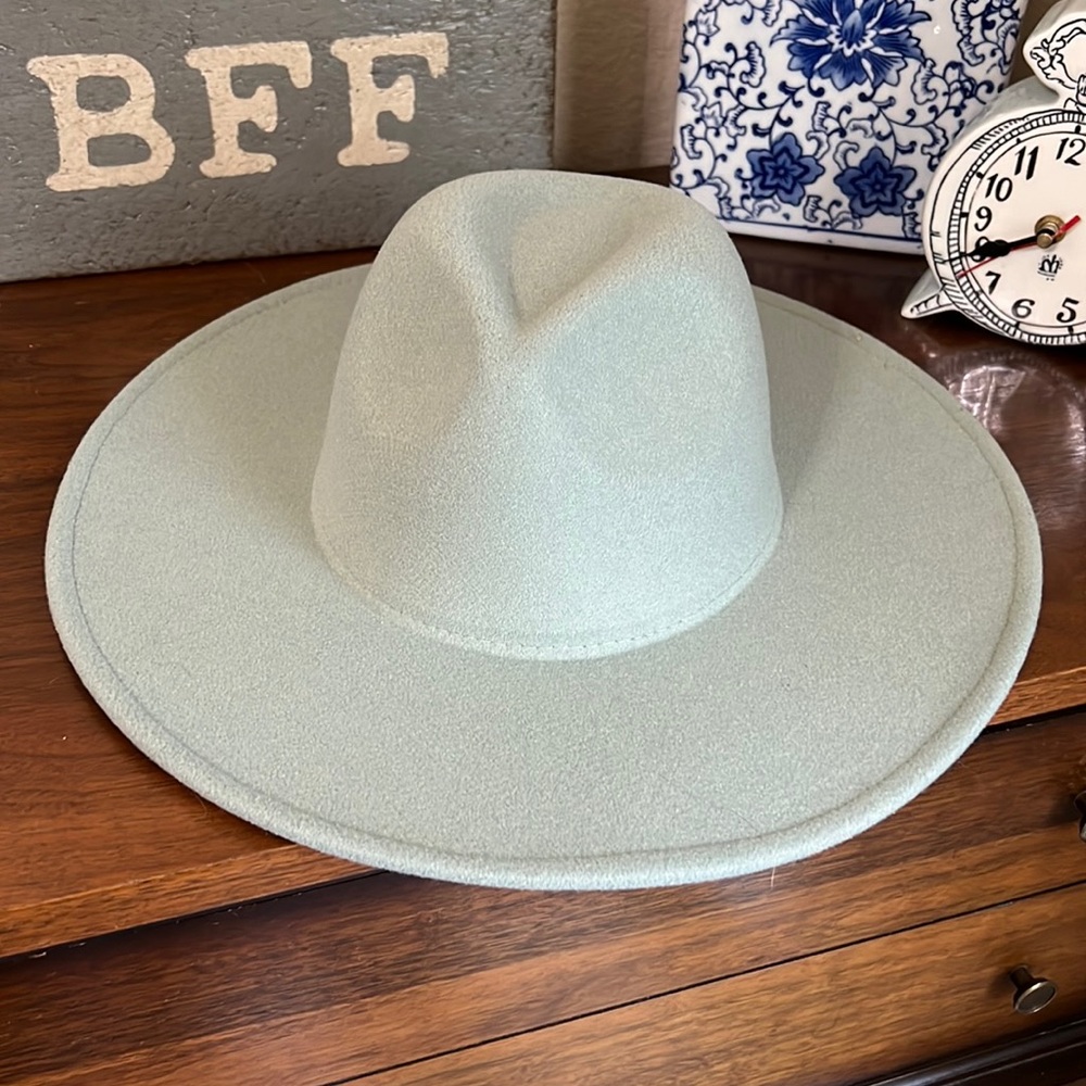 Felt Hat NWT